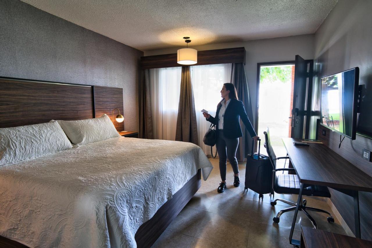 Hotel Hacienda Nuevo Casas Grandes Extérieur photo